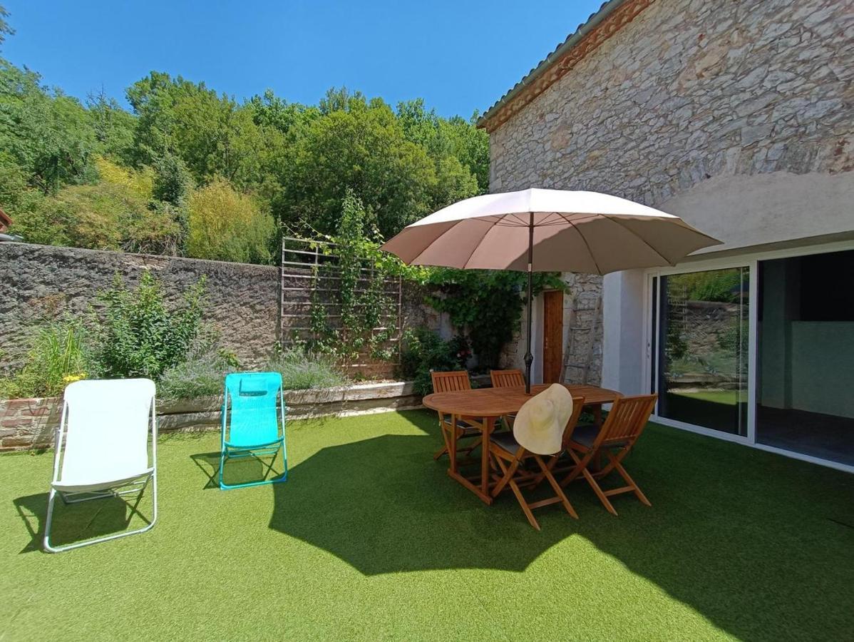 Maison Sur Le Lot Saint-Vincent-Rive-dʼOlt Kültér fotó
